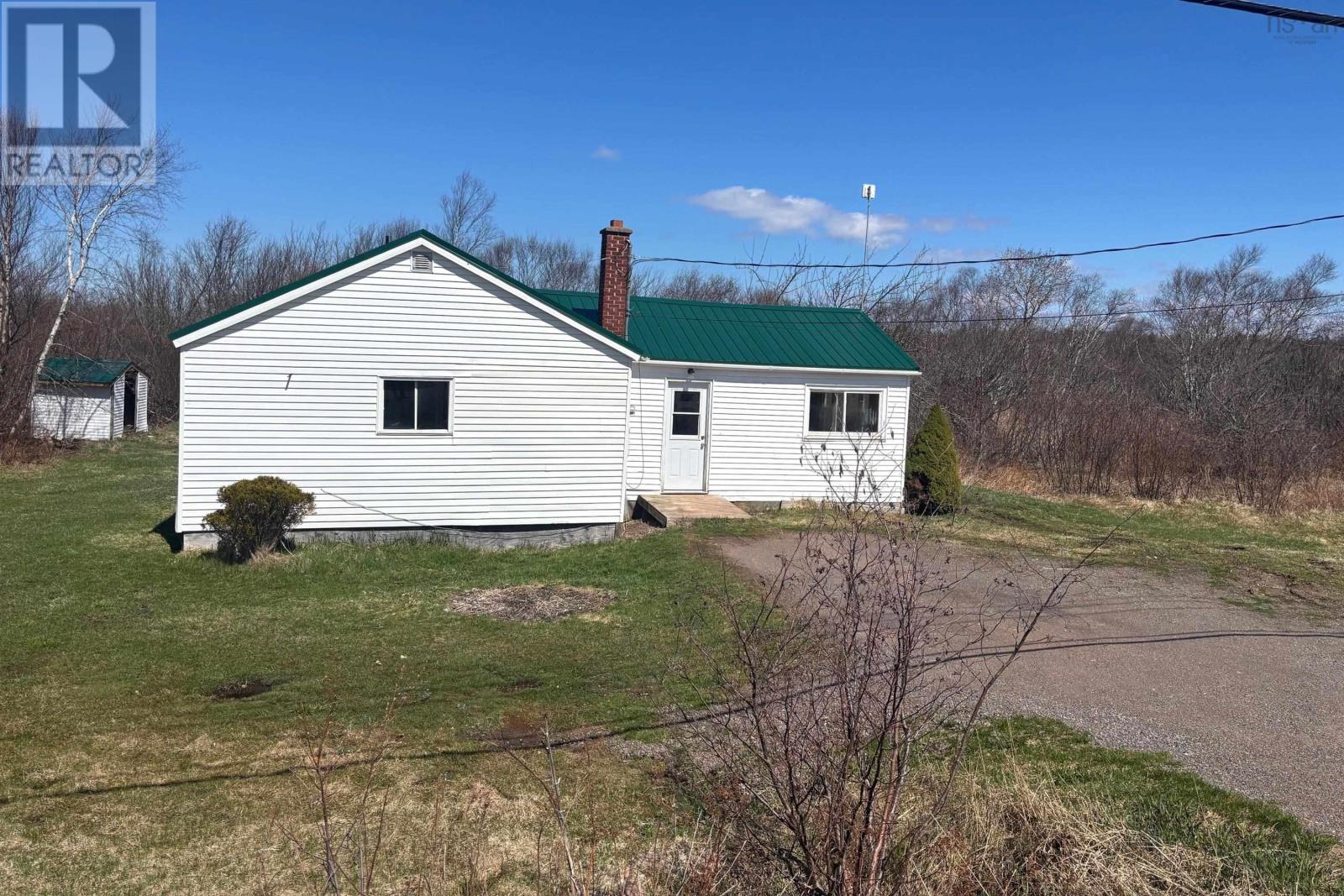 71 Pit Road, Joggins, Nova Scotia  B0L 1A0 - Photo 2 - 202608150