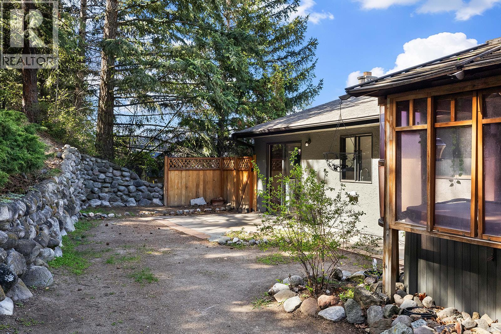 2949 Sandstone Crescent, West Kelowna, British Columbia  V4T 1T2 - Photo 32 - 10383914