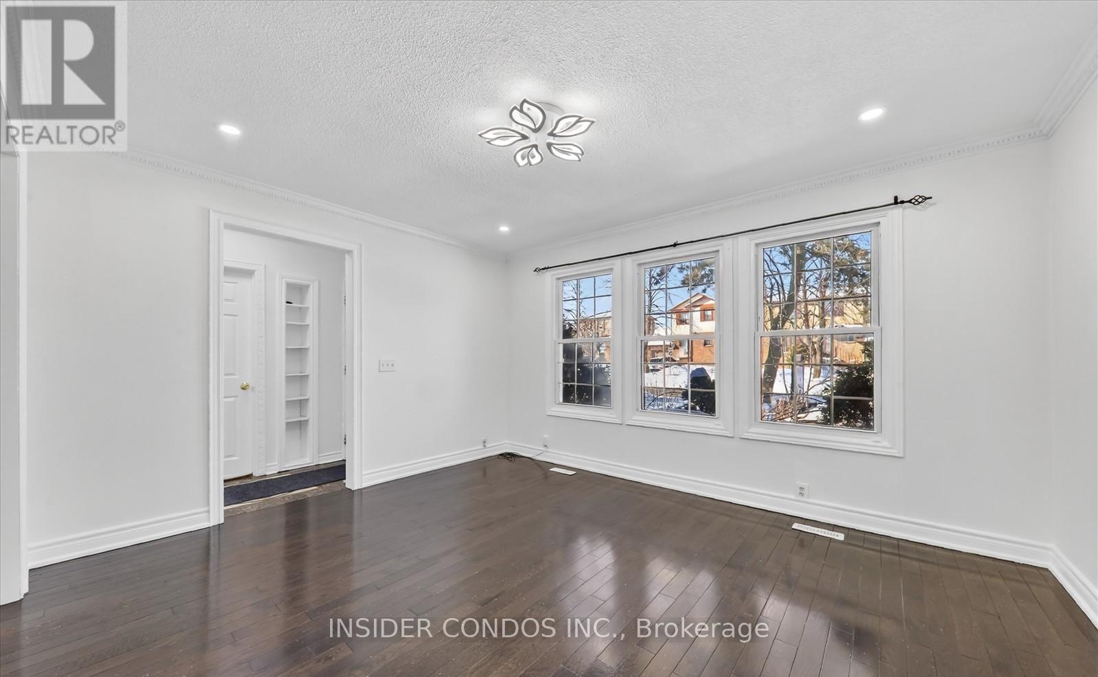 Upper - 2 John Stoner Drive, Toronto, Ontario  M1B 3E7 - Photo 17 - E13026304