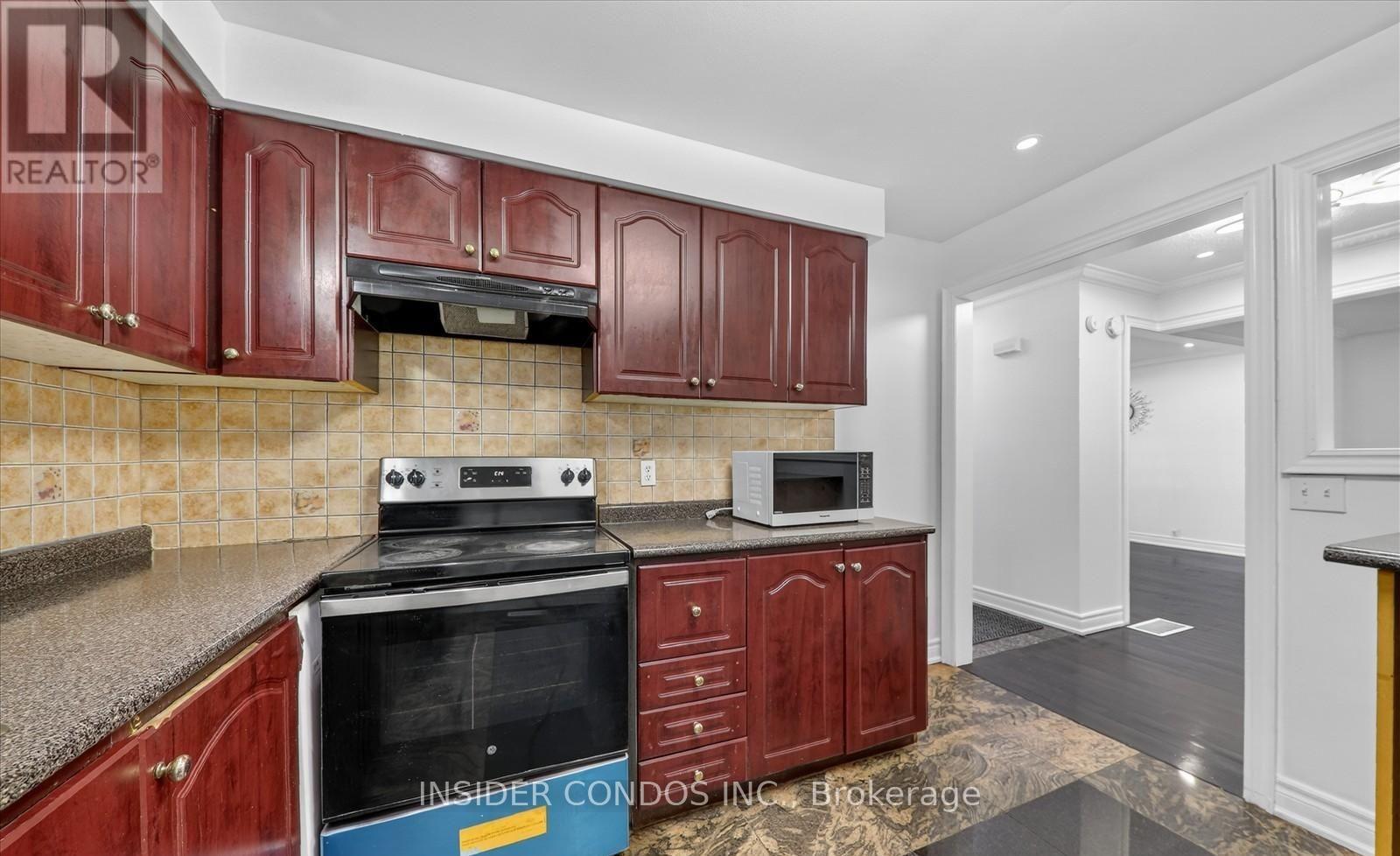 Upper - 2 John Stoner Drive, Toronto, Ontario  M1B 3E7 - Photo 2 - E13026304