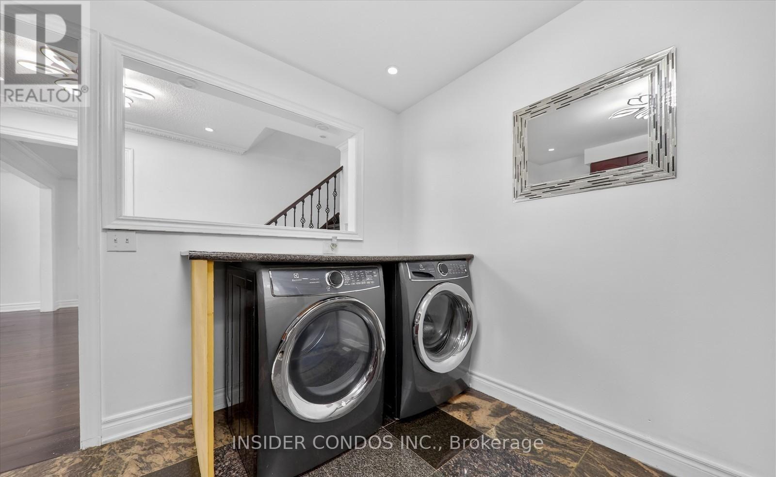 Upper - 2 John Stoner Drive, Toronto, Ontario  M1B 3E7 - Photo 8 - E13026304