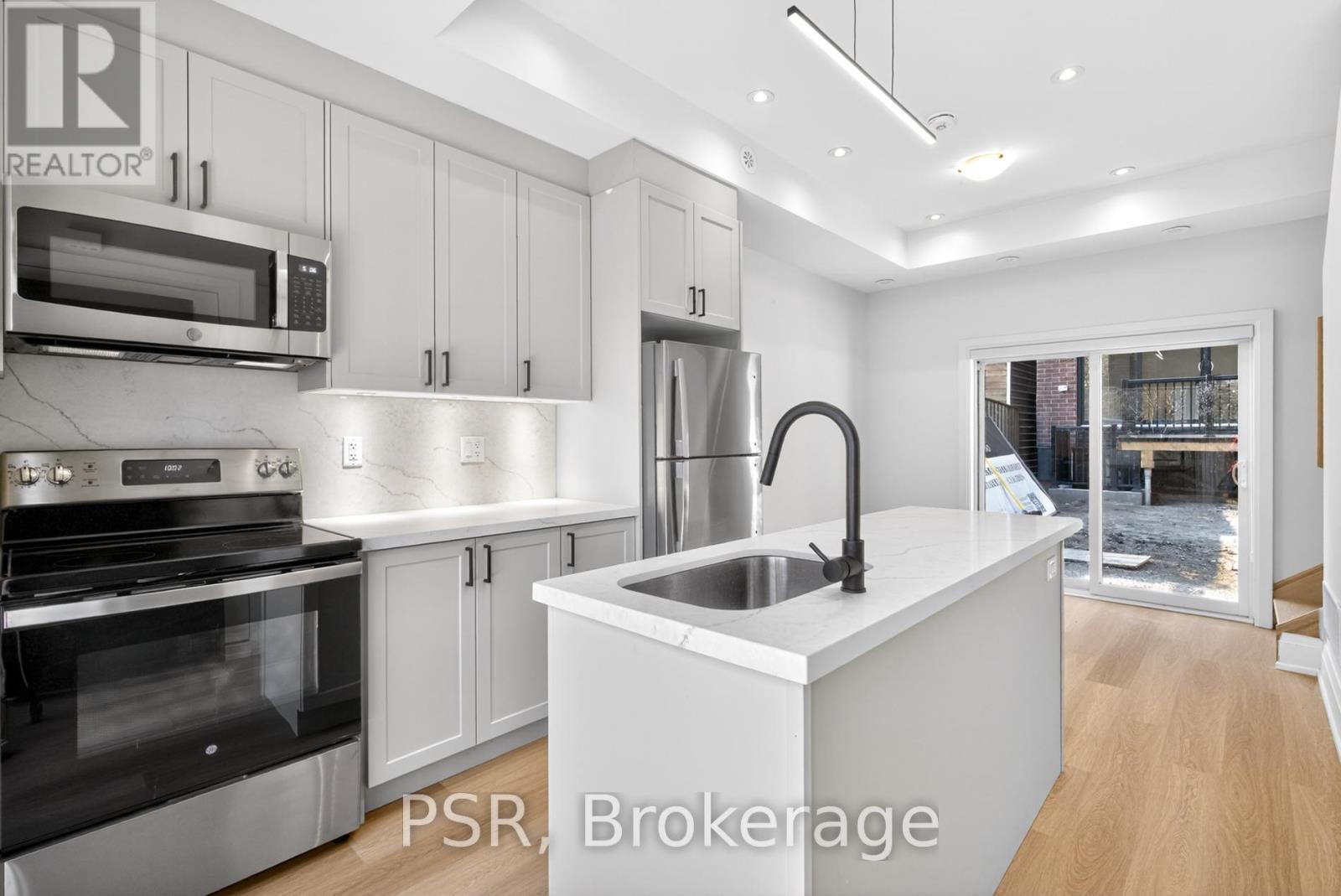 E - 53 Harriet Street, Toronto, Ontario  M4L 2G1 - Photo 2 - E13026322