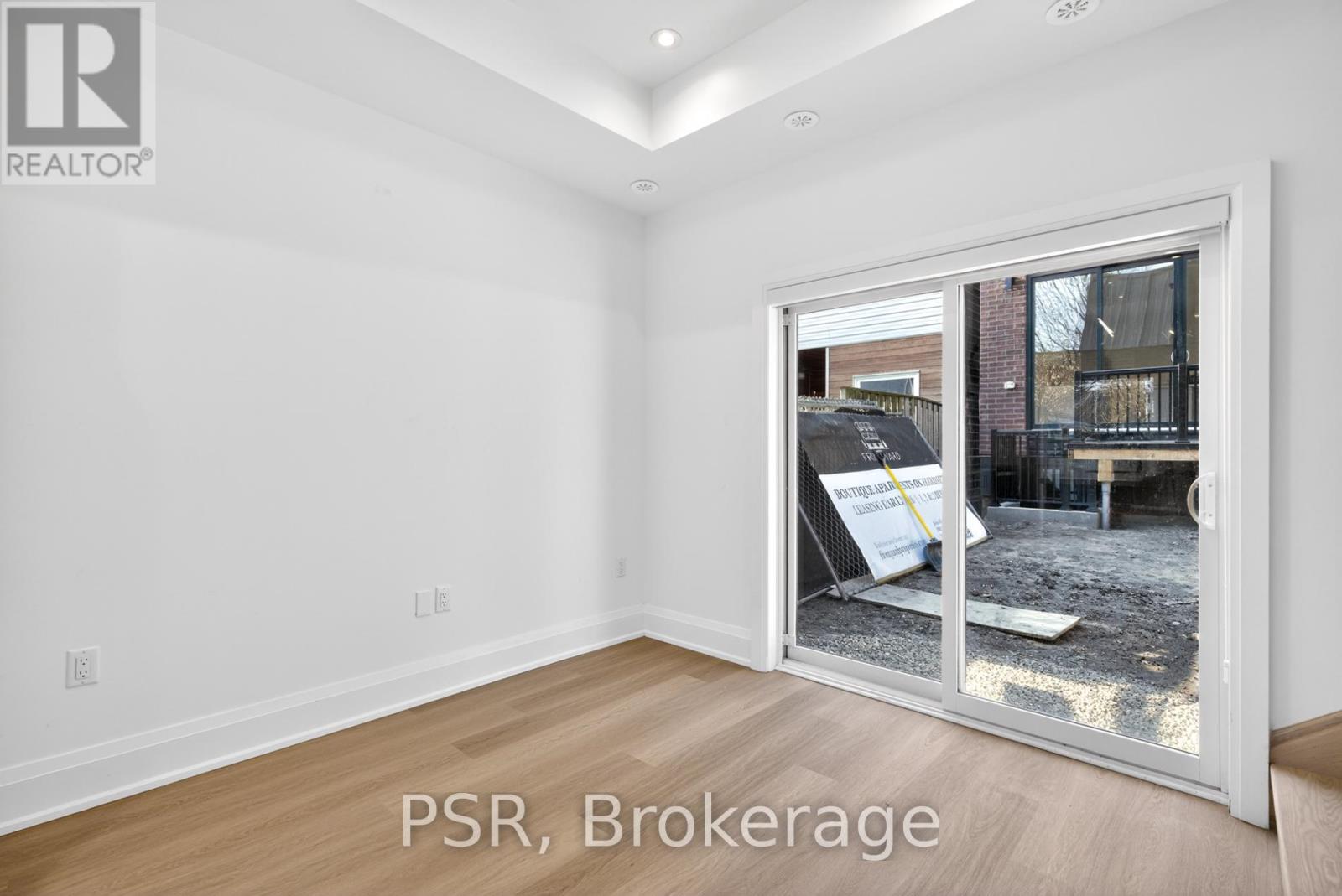 E - 53 Harriet Street, Toronto, Ontario  M4L 2G1 - Photo 4 - E13026322