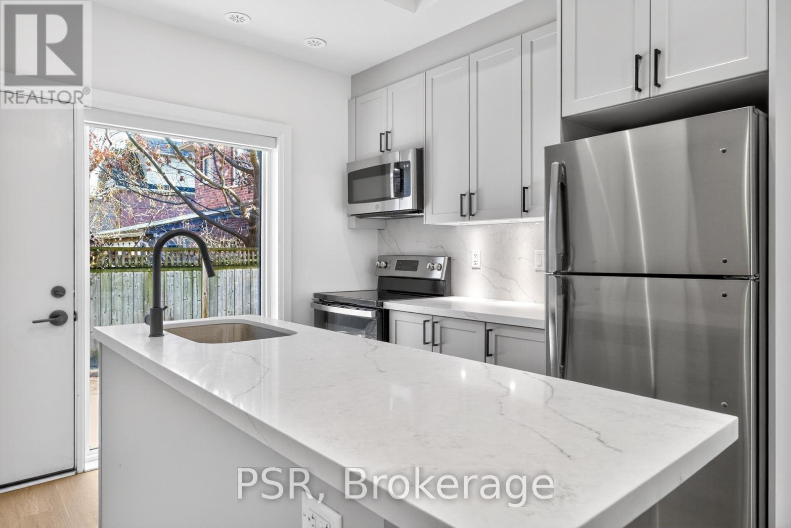 E - 53 Harriet Street, Toronto, Ontario  M4L 2G1 - Photo 7 - E13026322