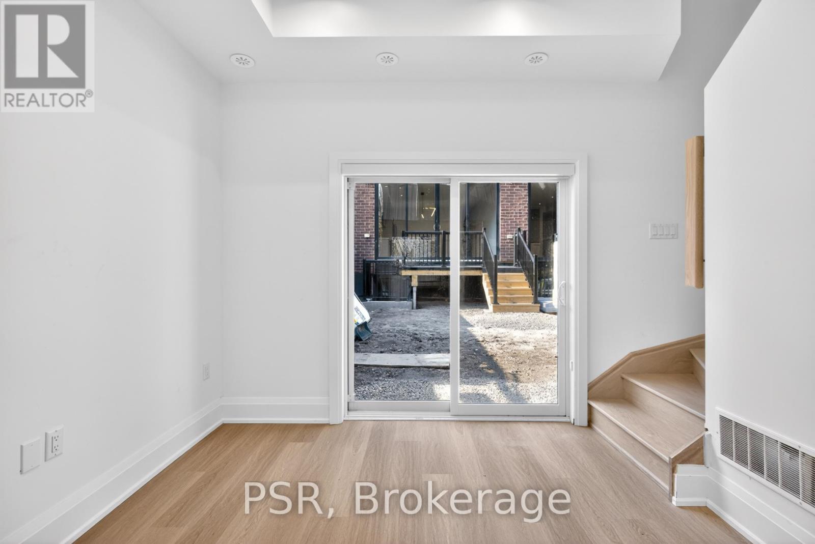 E - 53 Harriet Street, Toronto, Ontario  M4L 2G1 - Photo 9 - E13026322