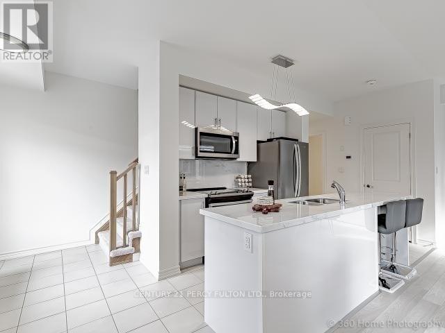 2584 Ladyfern Cross Avenue, Pickering, Ontario  L1X 0E6 - Photo 13 - E13026350