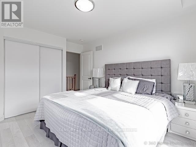 2584 Ladyfern Cross Avenue, Pickering, Ontario  L1X 0E6 - Photo 16 - E13026350