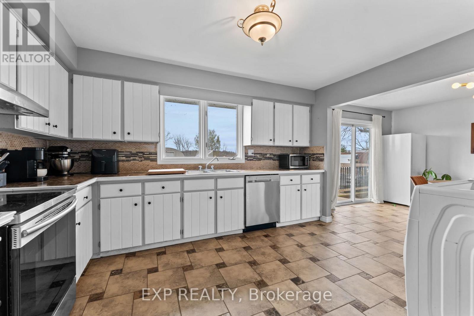 238 Port Maitland Road, Haldimand, Ontario  N1A 2W6 - Photo 12 - X13026088