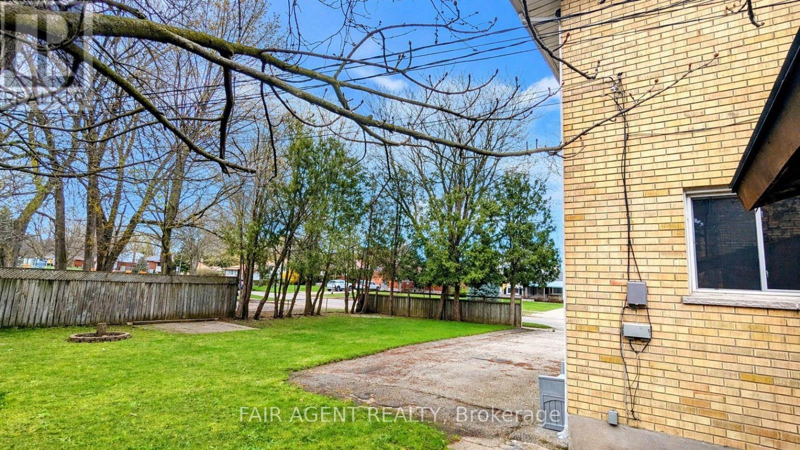 1502 Beckworth Avenue, London East, Ontario  N5V 2K7 - Photo 2 - X12809832