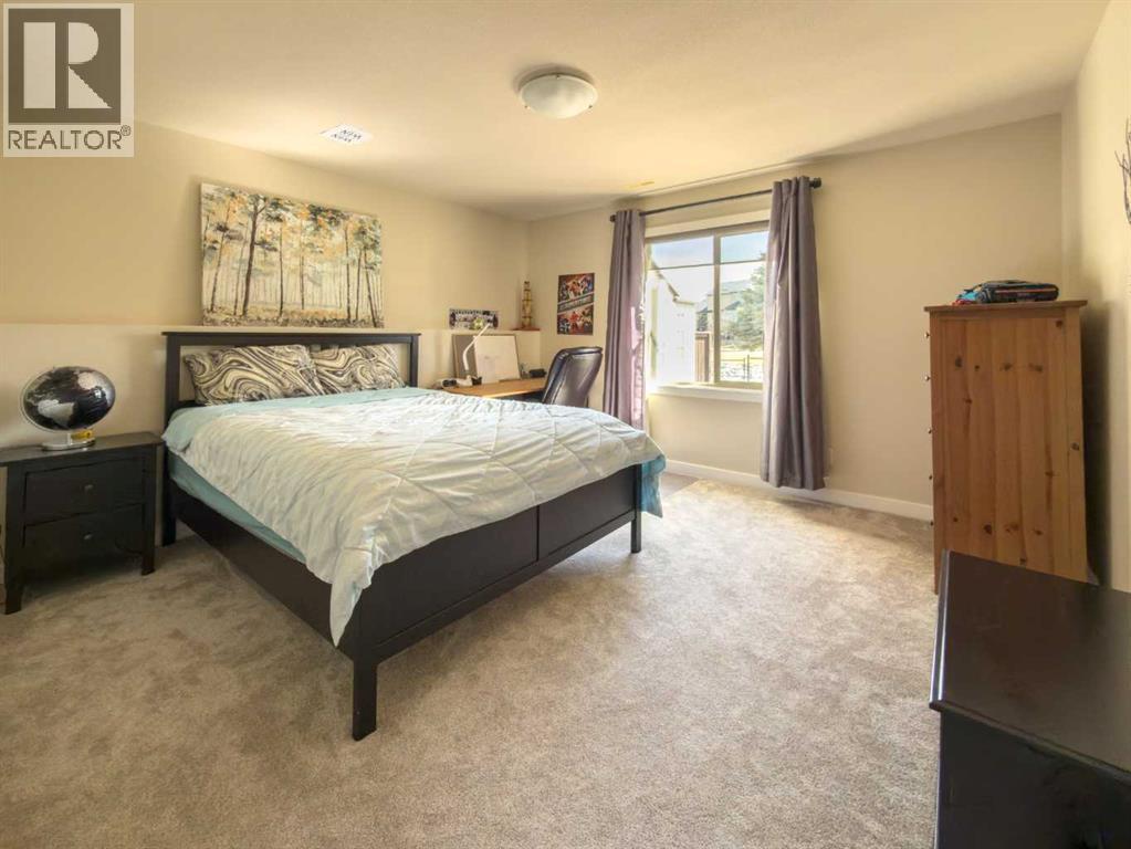 534 Canyon Cove W, Lethbridge, Alberta  T1K 2N4 - Photo 29 - A2303629