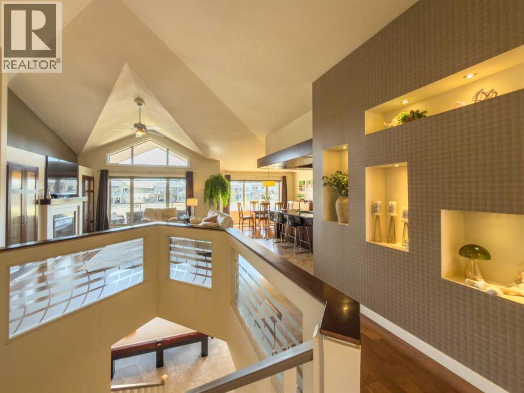 534 Canyon Cove W, Lethbridge, Alberta  T1K 2N4 - Photo 4 - A2303629