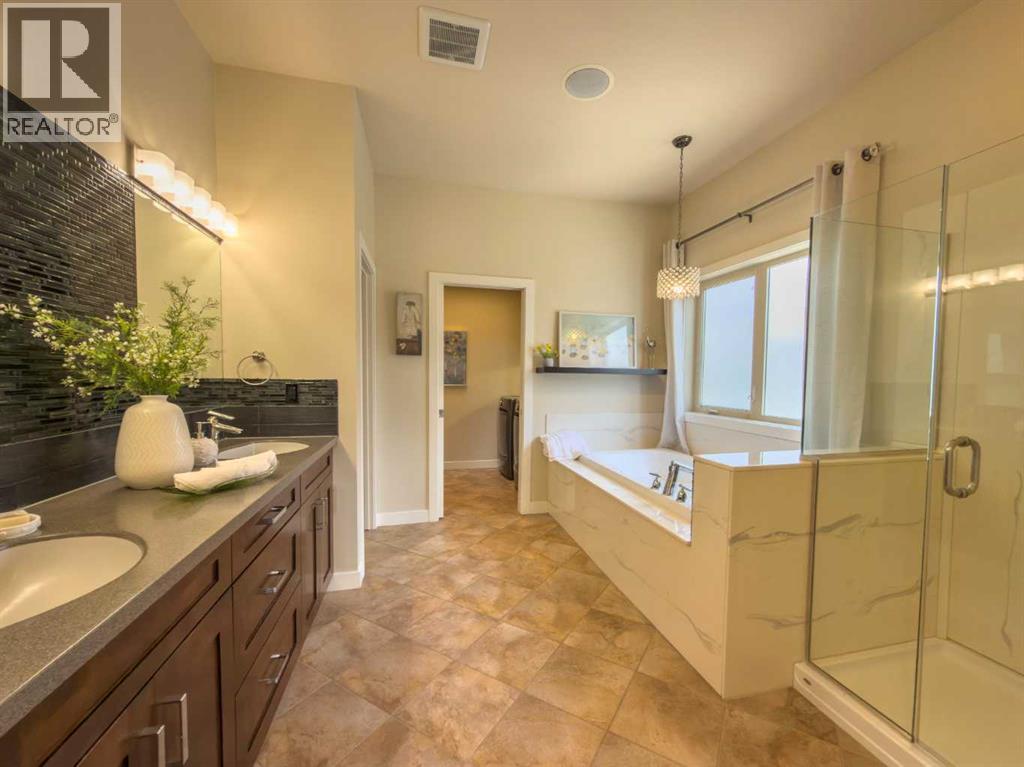 534 Canyon Cove W, Lethbridge, Alberta  T1K 2N4 - Photo 20 - A2303629