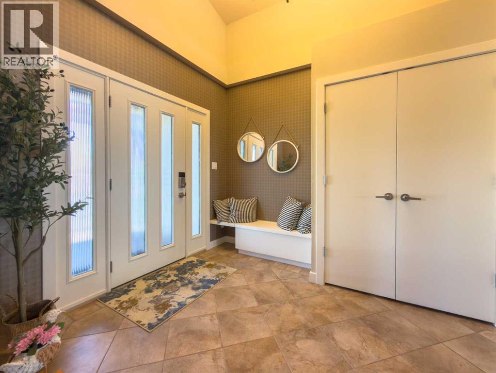 534 Canyon Cove W, Lethbridge, Alberta  T1K 2N4 - Photo 3 - A2303629