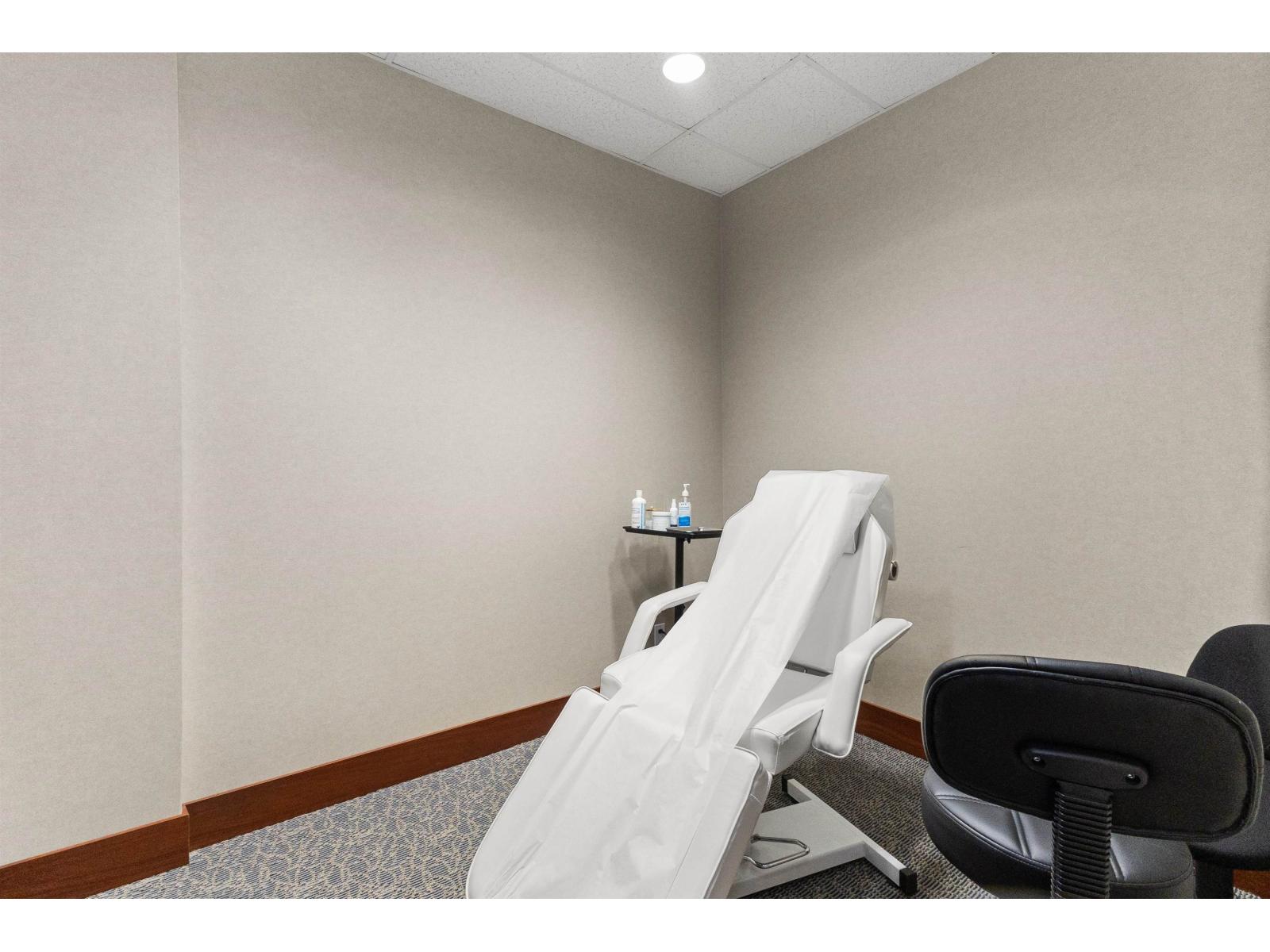 200 2692 Clearbrook Road, Abbotsford, British Columbia  V2T 2Y8 - Photo 10 - C8078055