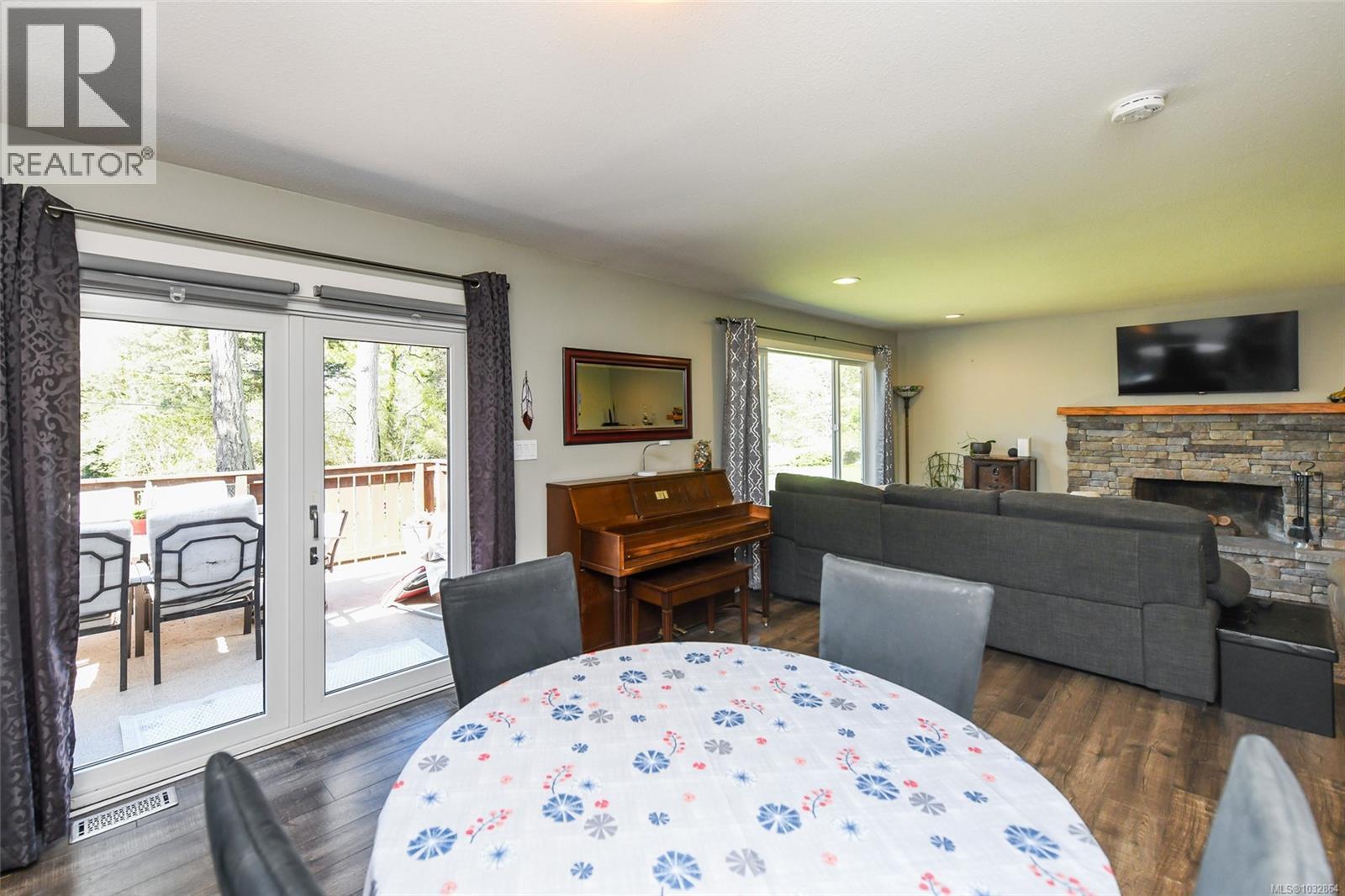 280 Glacier View Dr, Comox, British Columbia  V9M 1G5 - Photo 9 - 1032864