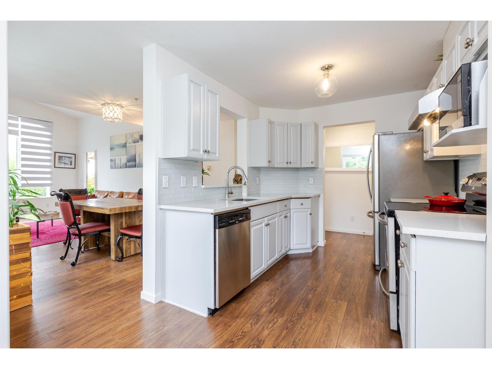 402 13870 70 Avenue, Surrey, British Columbia  V3W 0R9 - Photo 10 - R3113688