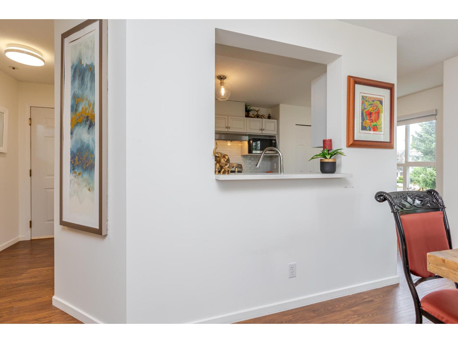 402 13870 70 Avenue, Surrey, British Columbia  V3W 0R9 - Photo 11 - R3113688