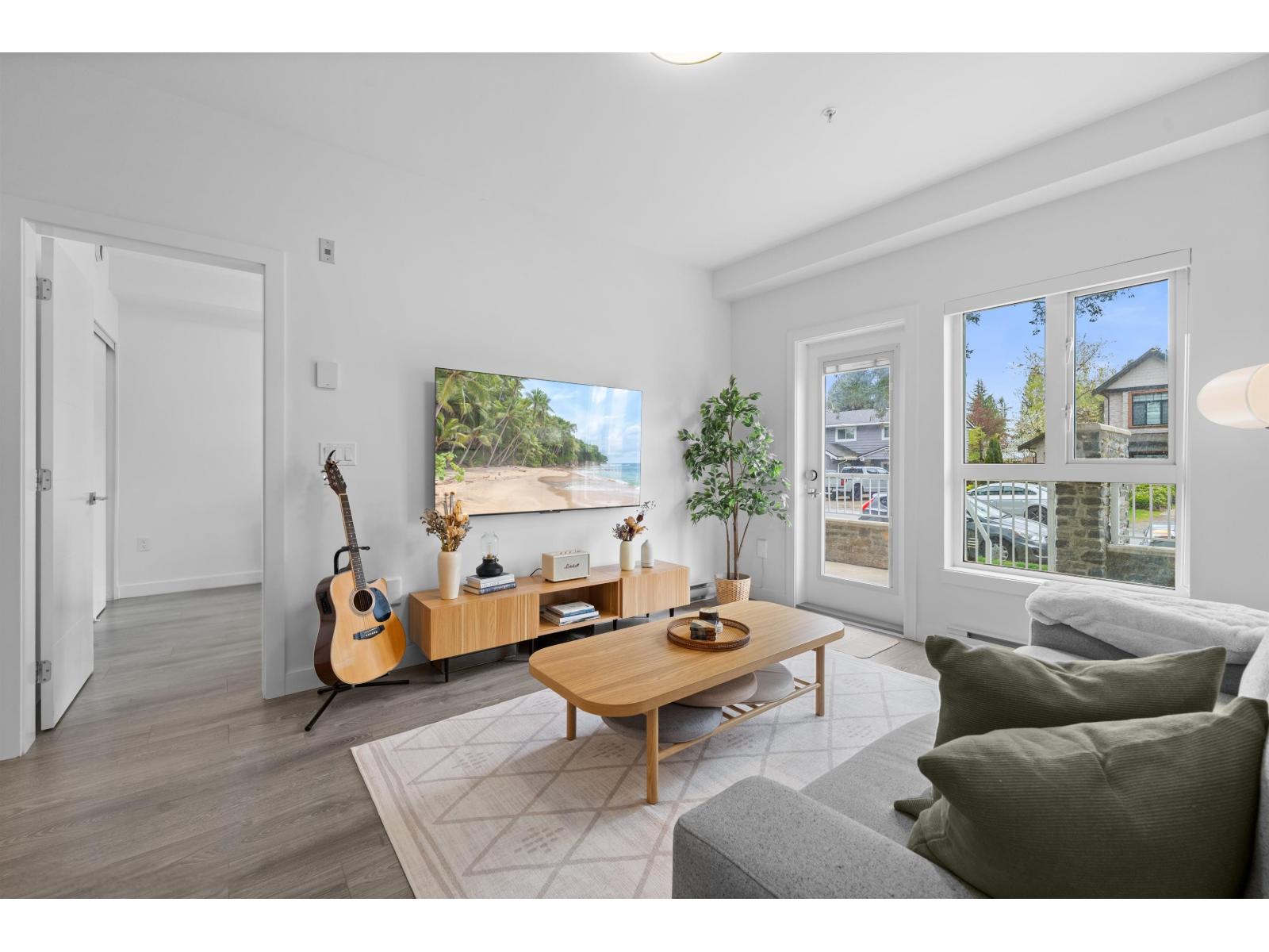 105 14225 103a Avenue, Surrey, British Columbia  V3T 0T4 - Photo 1 - R3114065