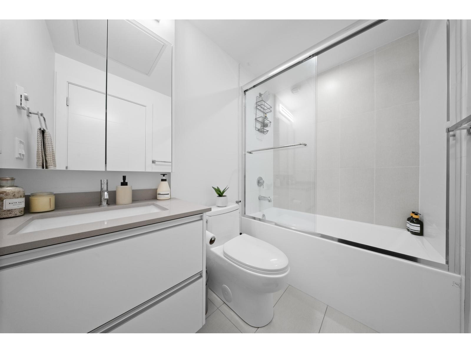 105 14225 103a Avenue, Surrey, British Columbia  V3T 0T4 - Photo 20 - R3114065