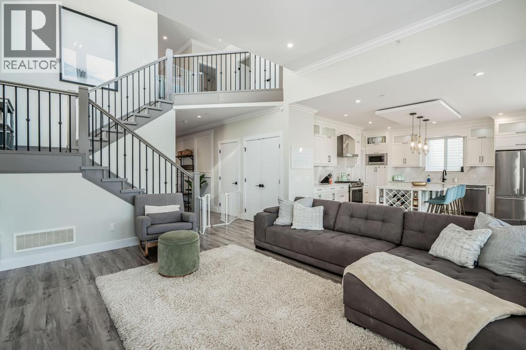 10861 Morrisette Place, Maple Ridge, British Columbia  V2W 1G8 - Photo 4 - R3113410