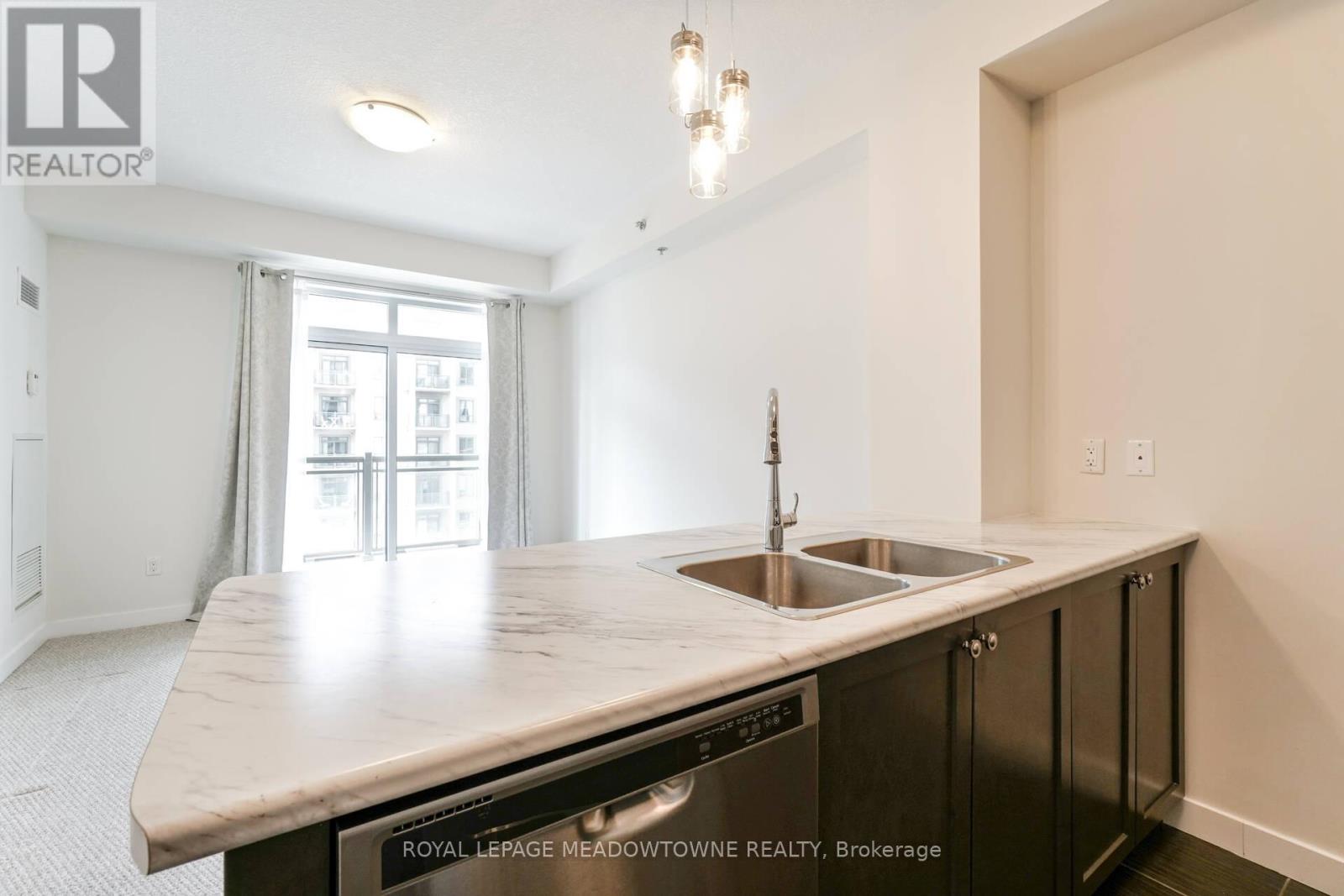 402 - 2486 Old Bronte Road, Oakville, Ontario  L6M 0Y4 - Photo 14 - W13026308