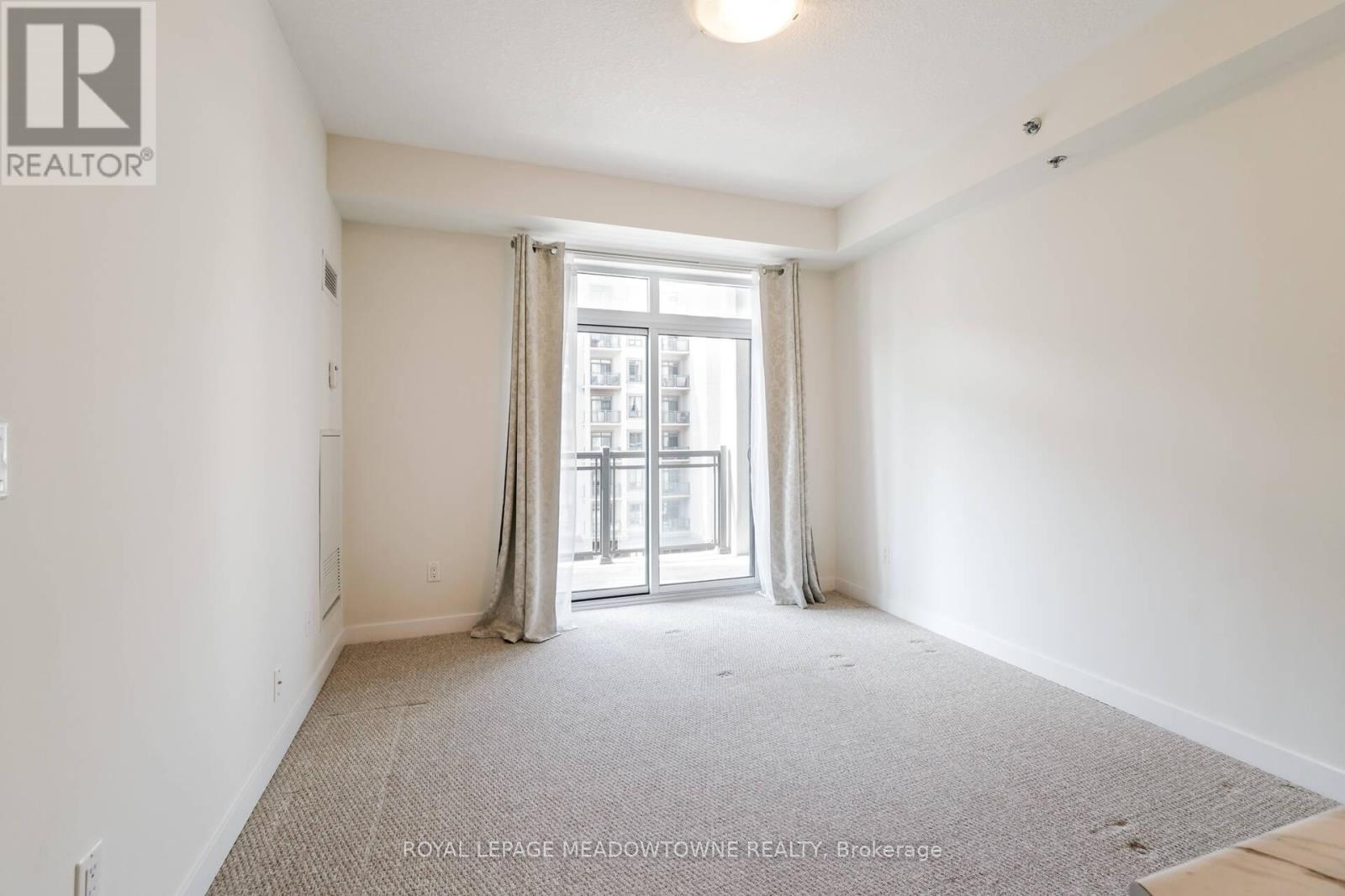 402 - 2486 Old Bronte Road, Oakville, Ontario  L6M 0Y4 - Photo 4 - W13026308