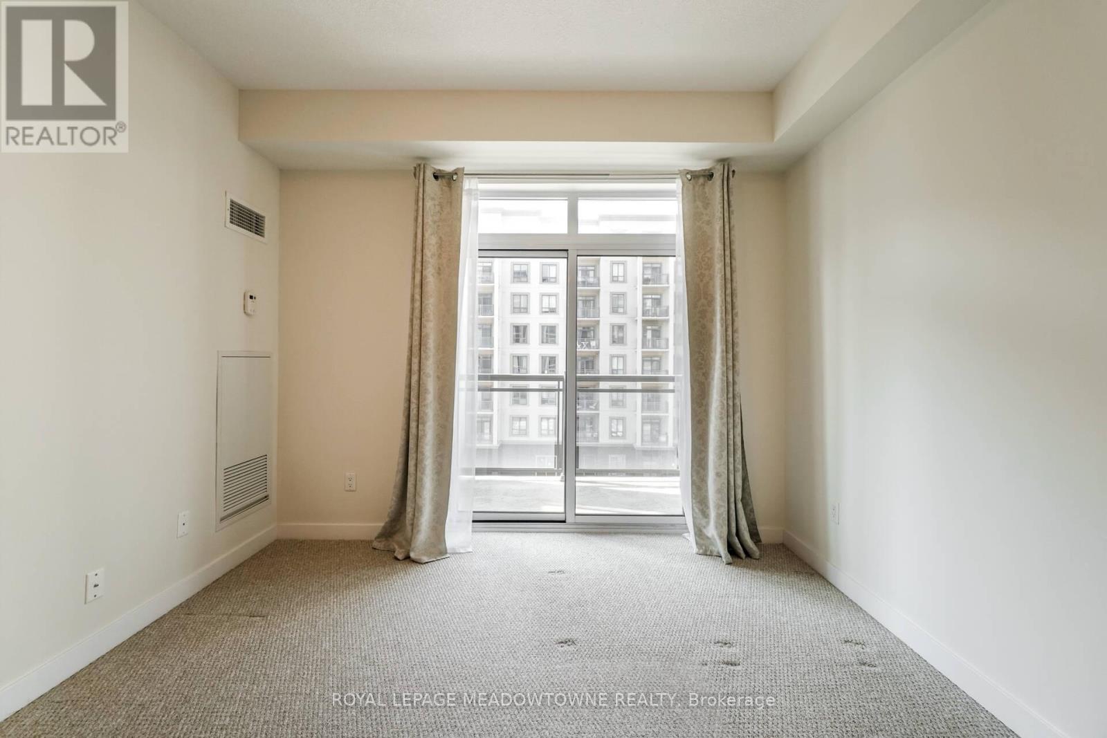 402 - 2486 Old Bronte Road, Oakville, Ontario  L6M 0Y4 - Photo 5 - W13026308