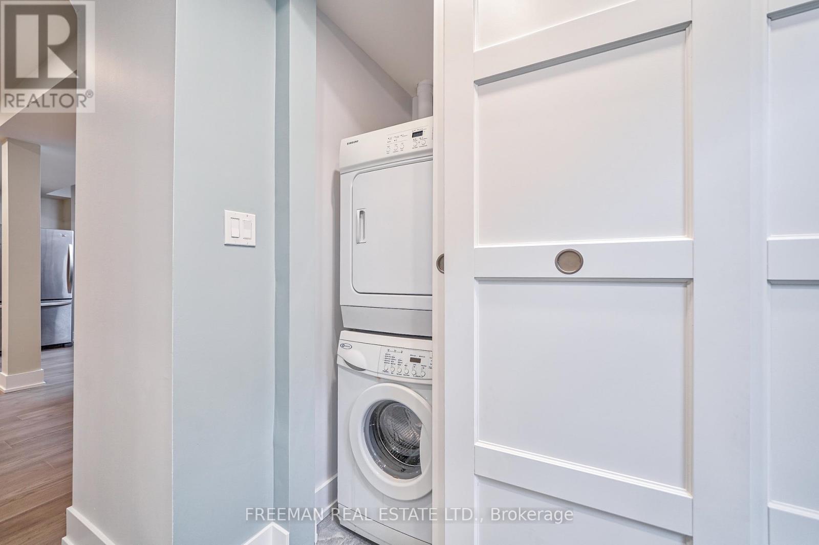 B - 351 Windermere Avenue, Toronto, Ontario  M6S 3L1 - Photo 15 - W13026318