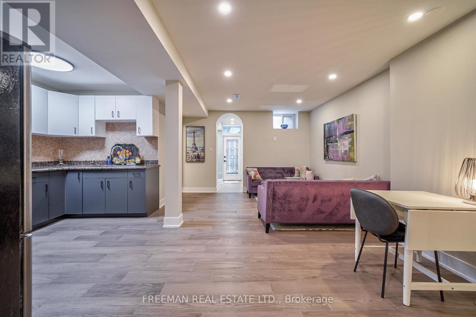 B - 351 Windermere Avenue, Toronto, Ontario  M6S 3L1 - Photo 4 - W13026318