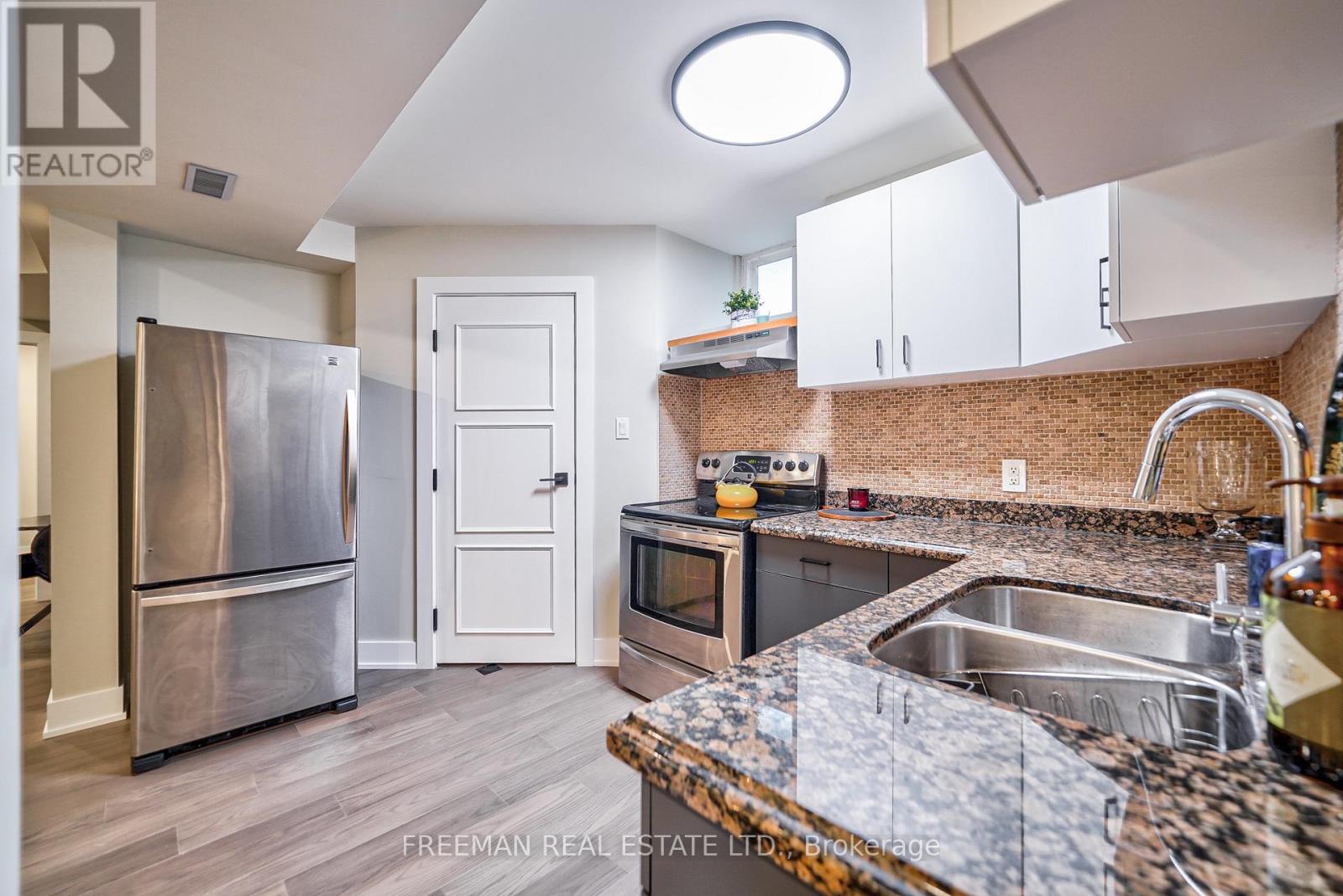 B - 351 Windermere Avenue, Toronto, Ontario  M6S 3L1 - Photo 7 - W13026318