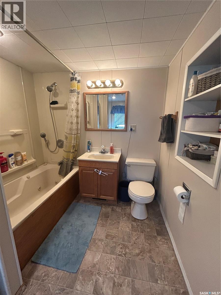 730 Isabelle Street, Estevan, Saskatchewan  S4A 1P9 - Photo 11 - SK033555