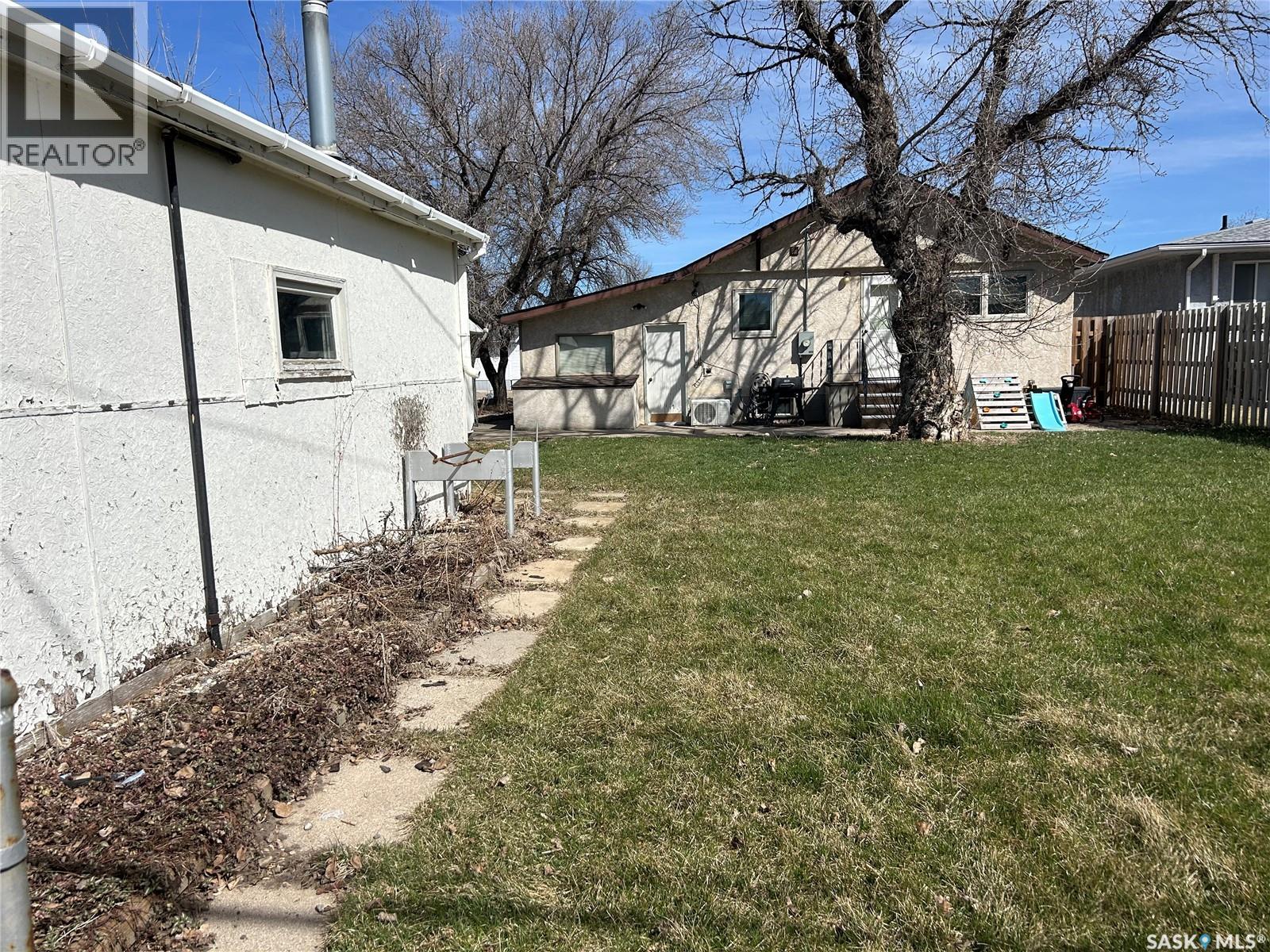 730 Isabelle Street, Estevan, Saskatchewan  S4A 1P9 - Photo 34 - SK033555