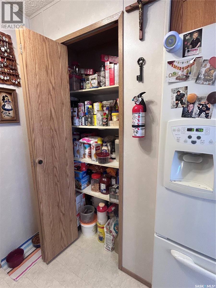 301 Willow Park Green, Estevan, Saskatchewan  S4A 2R9 - Photo 16 - SK033531