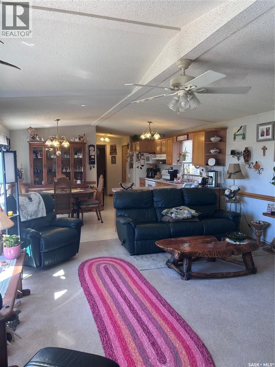 301 Willow Park Green, Estevan, Saskatchewan  S4A 2R9 - Photo 23 - SK033531