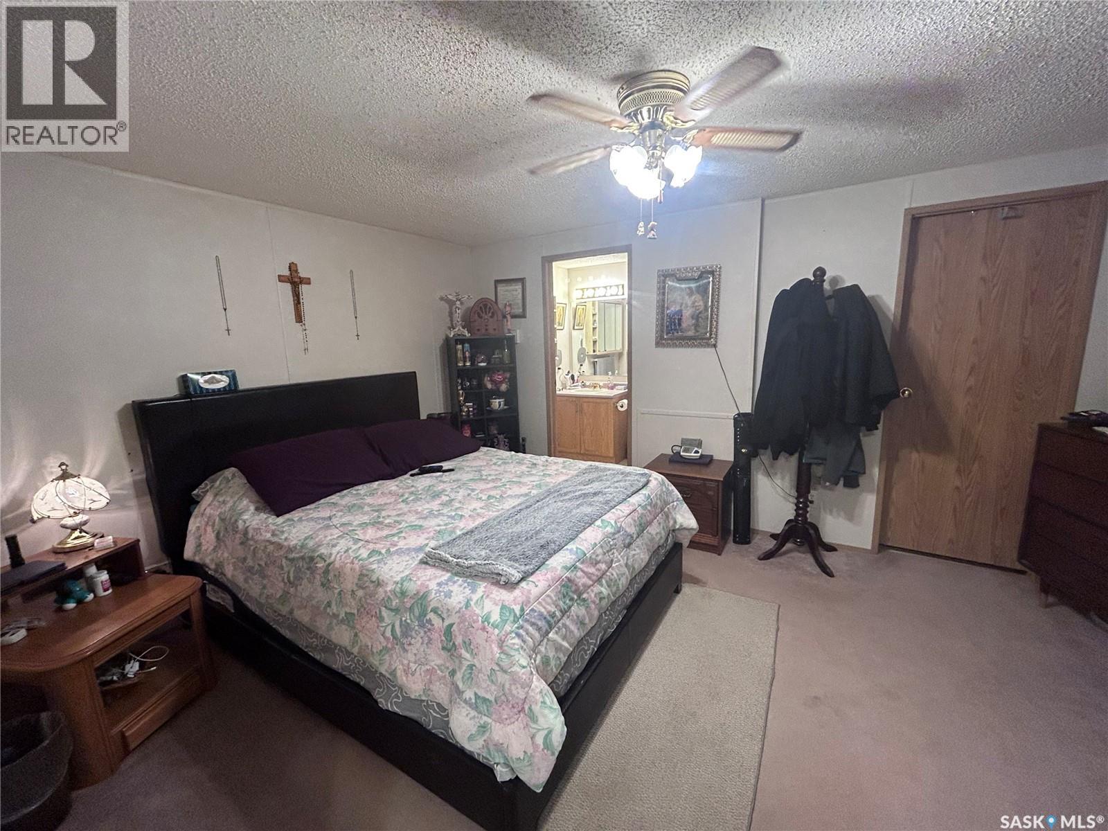 301 Willow Park Green, Estevan, Saskatchewan  S4A 2R9 - Photo 28 - SK033531