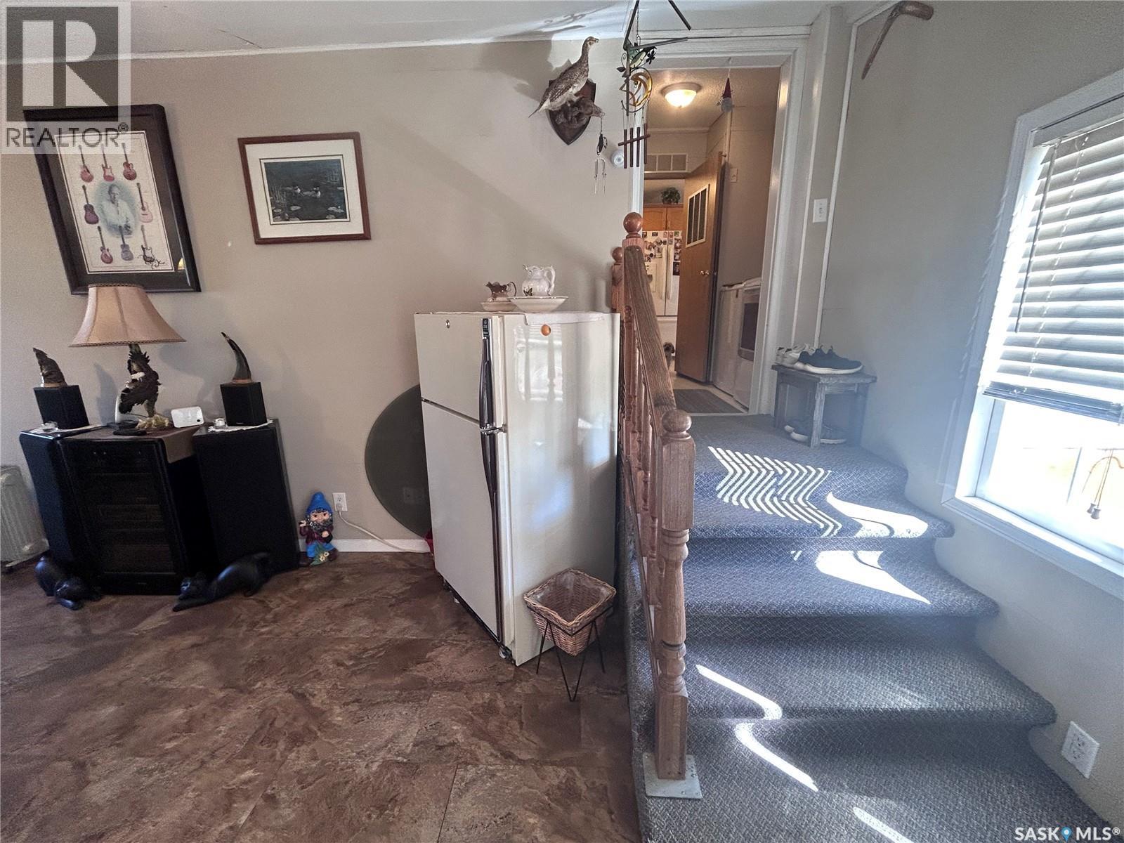 301 Willow Park Green, Estevan, Saskatchewan  S4A 2R9 - Photo 6 - SK033531