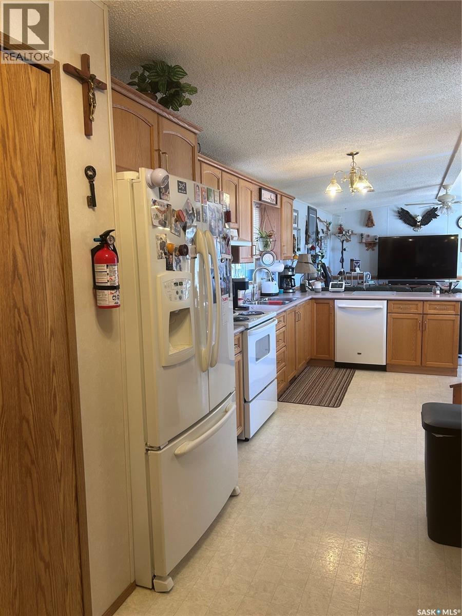 301 Willow Park Green, Estevan, Saskatchewan  S4A 2R9 - Photo 9 - SK033531