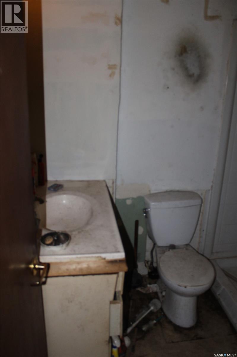 407 1st Avenue, Gerald, Saskatchewan  S0A 1B0 - Photo 11 - SK033525