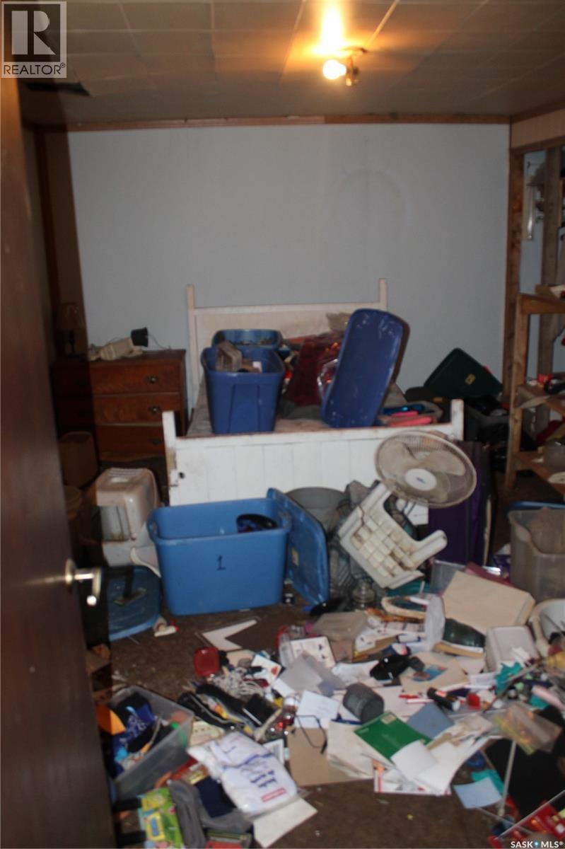 407 1st Avenue, Gerald, Saskatchewan  S0A 1B0 - Photo 13 - SK033525