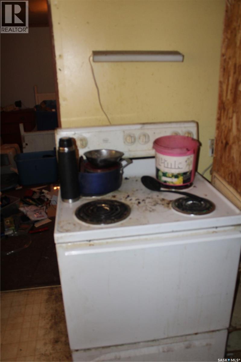 407 1st Avenue, Gerald, Saskatchewan  S0A 1B0 - Photo 2 - SK033525