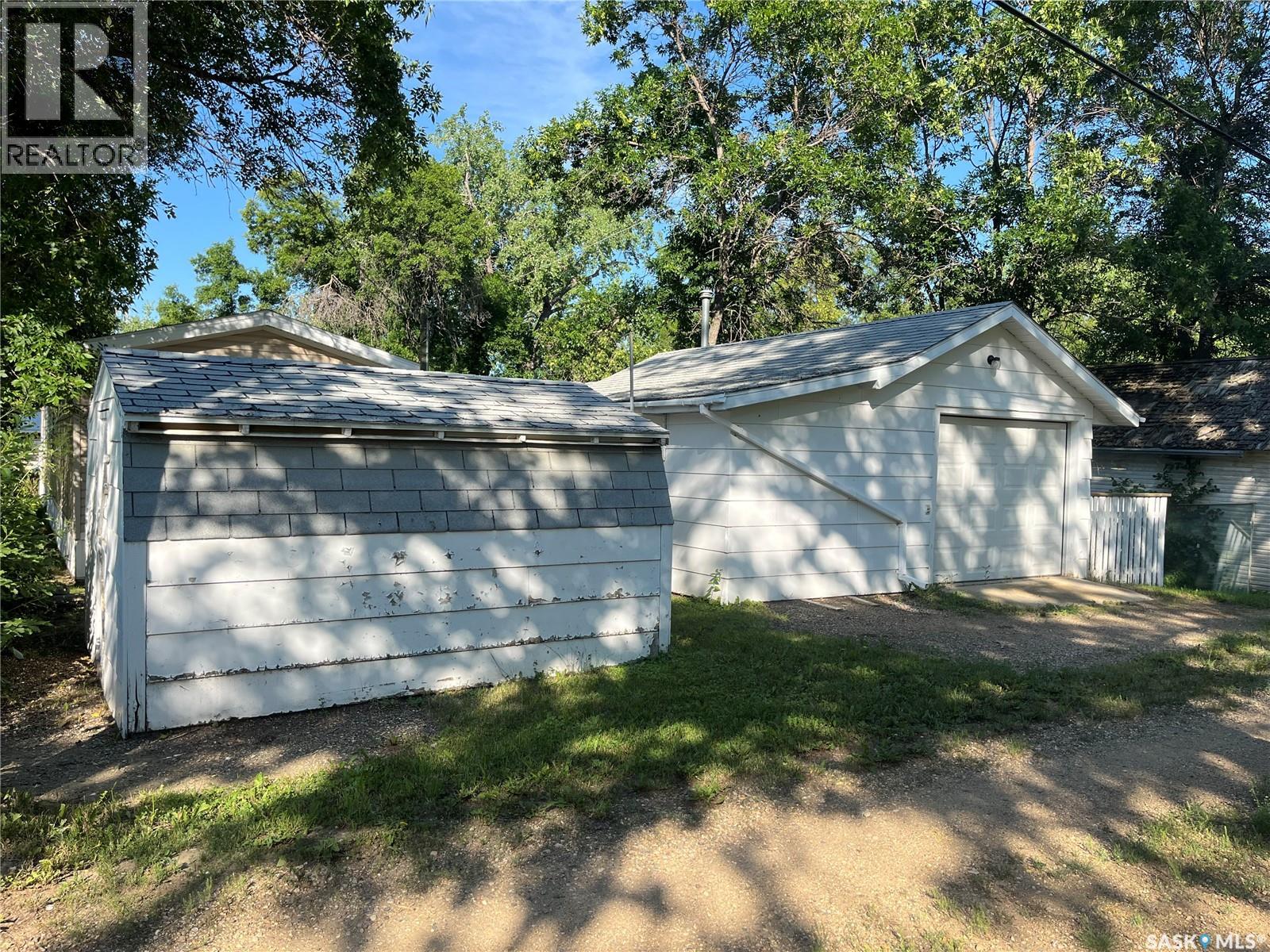 622 Bertrand Avenue, Radville, Saskatchewan  S0C 2G0 - Photo 16 - SK033434