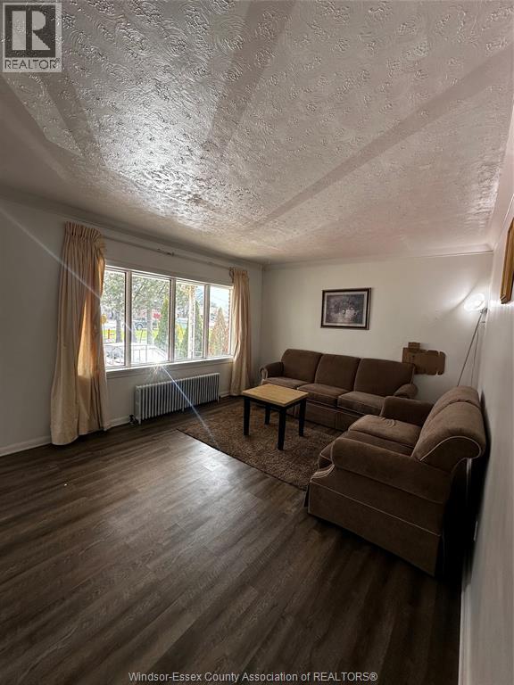 542 Charles, Windsor, Ontario  N8X 3G3 - Photo 2 - 26008804