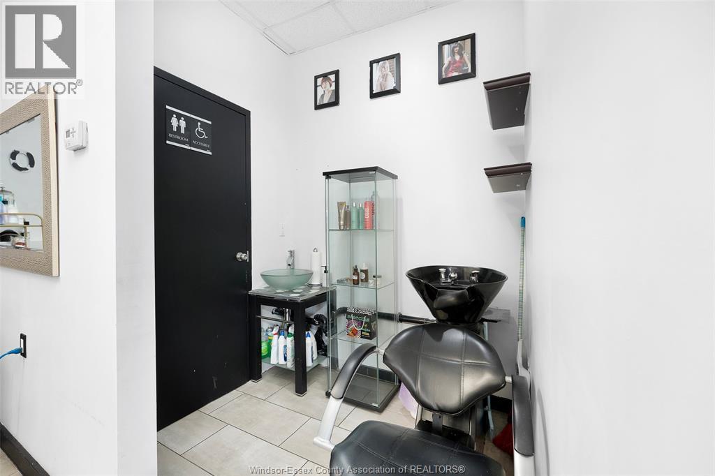 2822 Howard Unit# 2, Windsor, Ontario  N8X 3Y2 - Photo 7 - 26008480