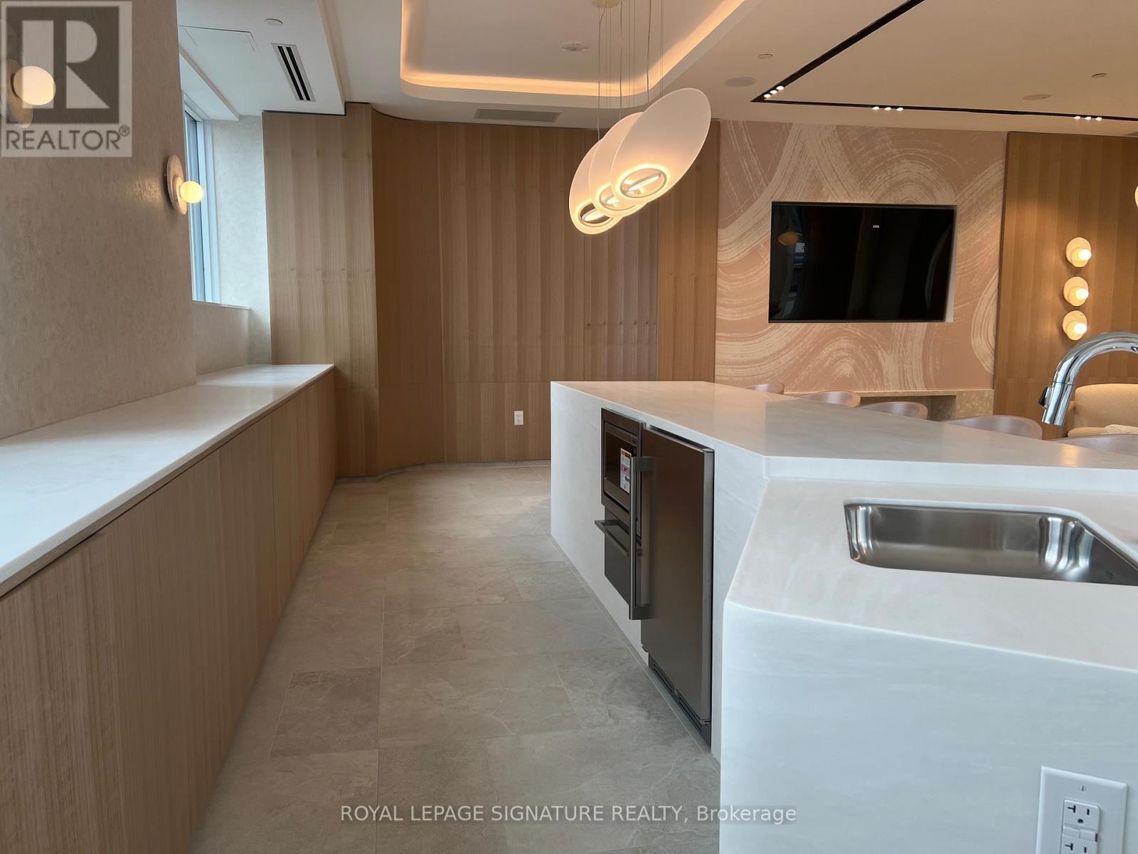 821 - 30 Dreamers Way, Toronto, Ontario  M5A 0Y7 - Photo 21 - C12999054