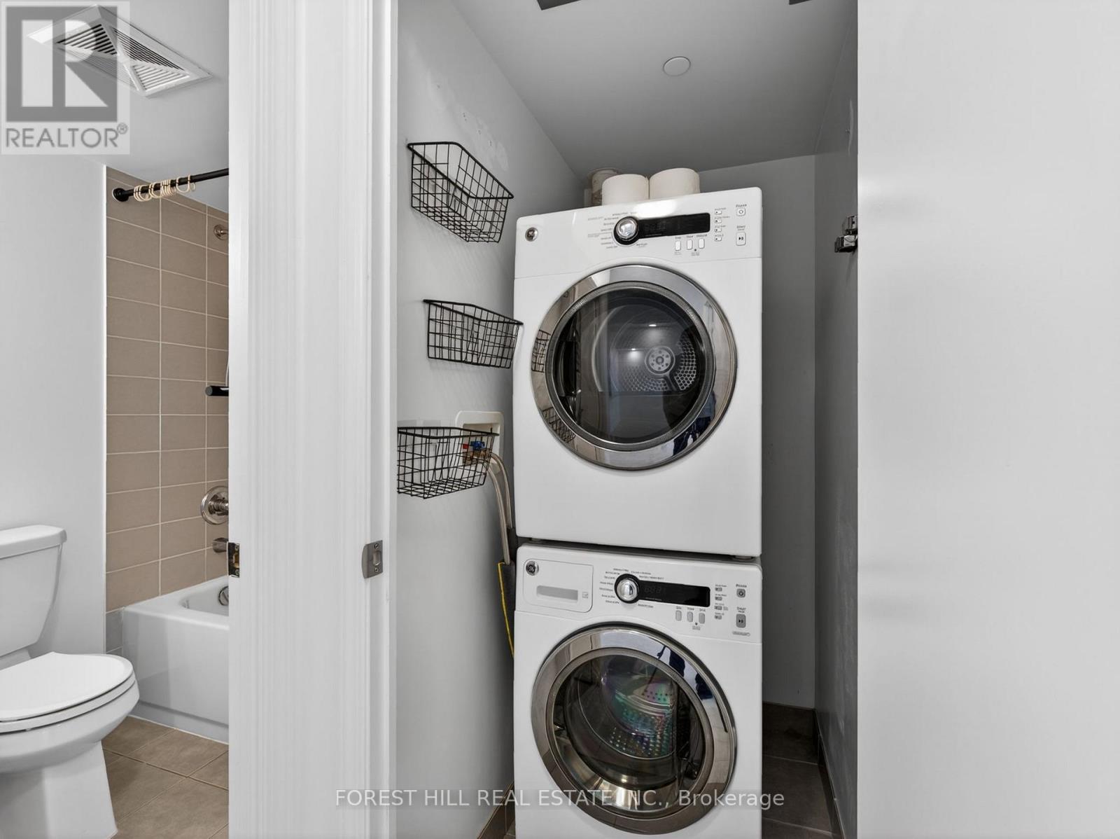 224 - 35 Saranac Boulevard, Toronto, Ontario  M6A 2G4 - Photo 25 - C13018926