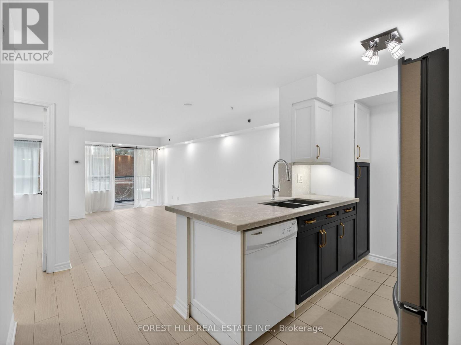 224 - 35 Saranac Boulevard, Toronto, Ontario  M6A 2G4 - Photo 5 - C13018930