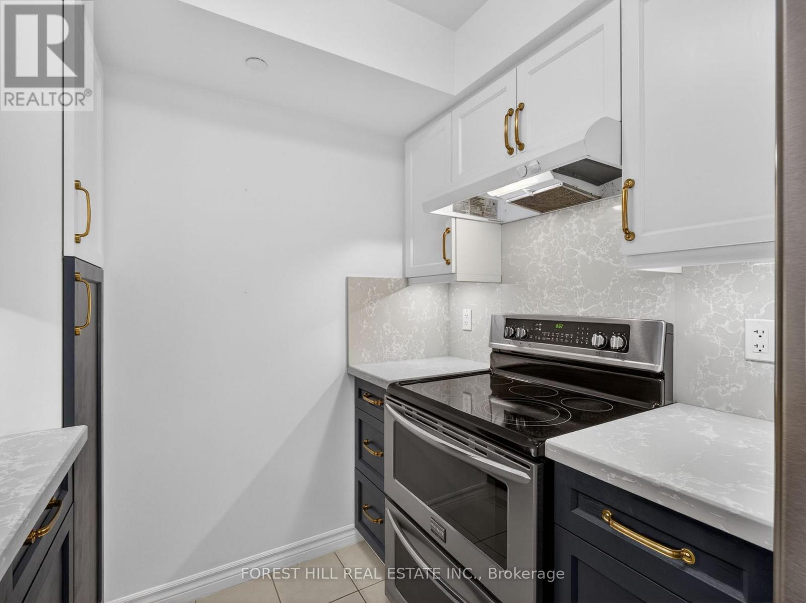 224 - 35 Saranac Boulevard, Toronto, Ontario  M6A 2G4 - Photo 7 - C13018926