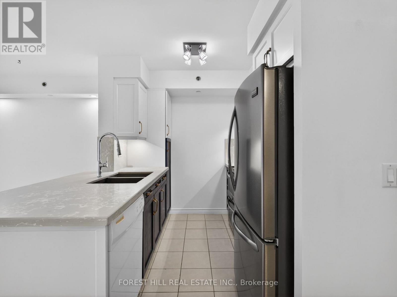 224 - 35 Saranac Boulevard, Toronto, Ontario  M6A 2G4 - Photo 6 - C13018930