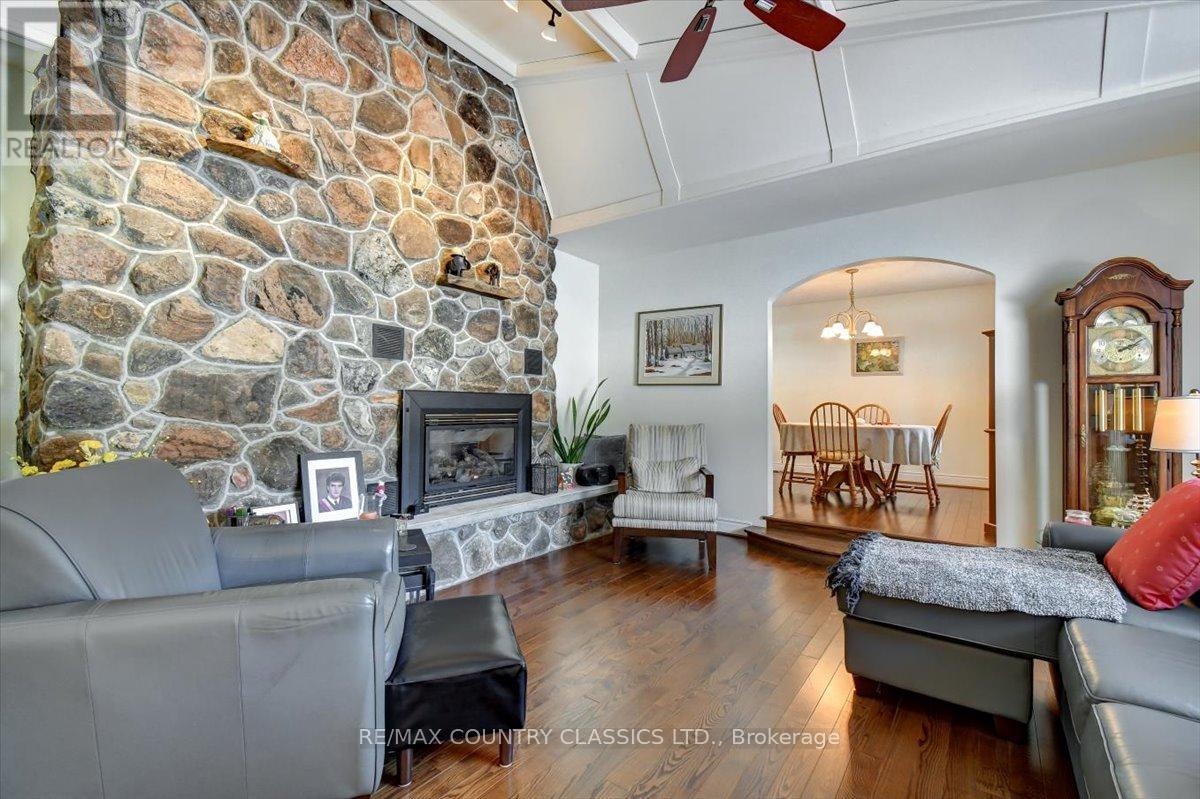 37 Golfview Drive, Bancroft, Ontario  K0L 1C0 - Photo 7 - X12823160