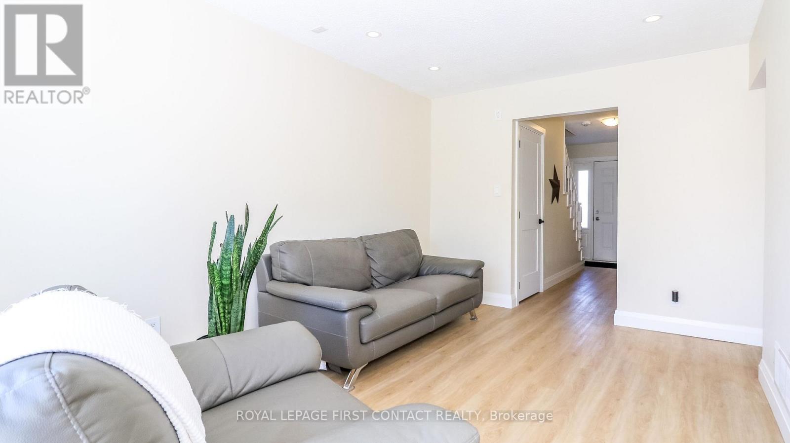 Unit #10 - 261 Rose Street, Barrie, Ontario  L4M 2V3 - Photo 9 - S12833614